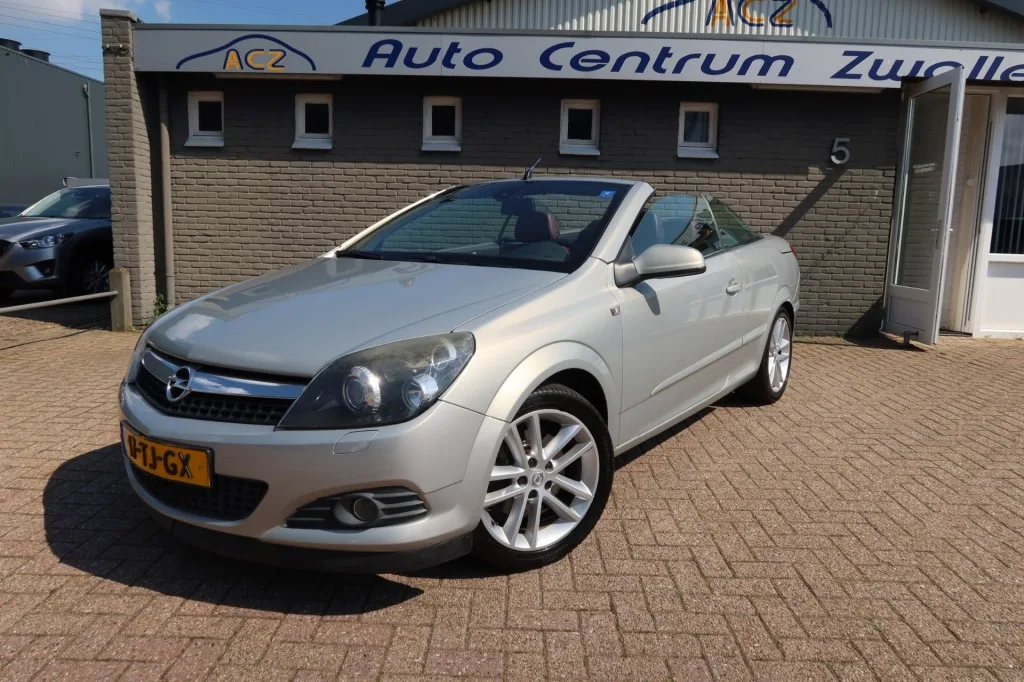 Opel Astra (2006) — foto 1