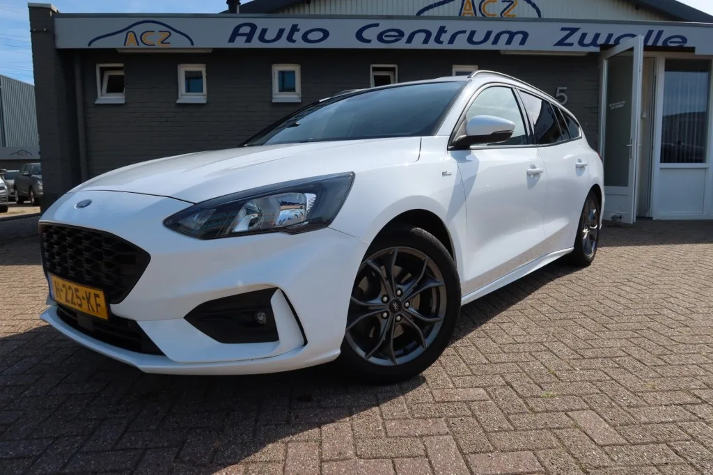 Ford Focus (2019) — foto 1