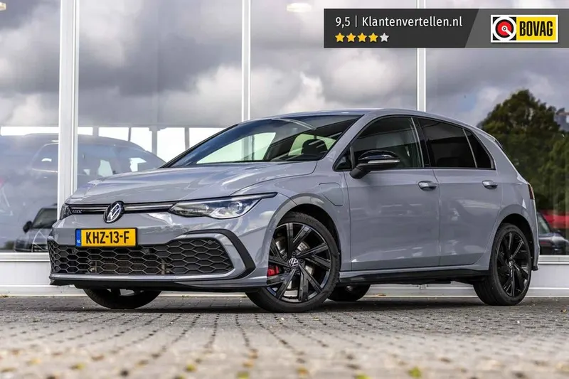 Volkswagen Golf (2022)