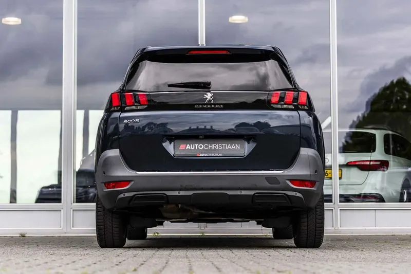 Peugeot 5008 (2018)