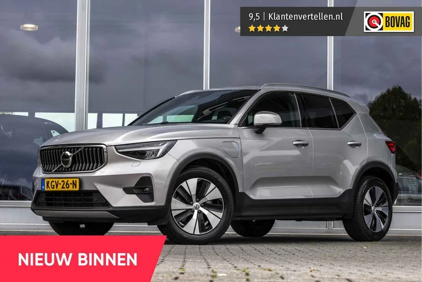 Volvo XC40 (2023) — foto 1