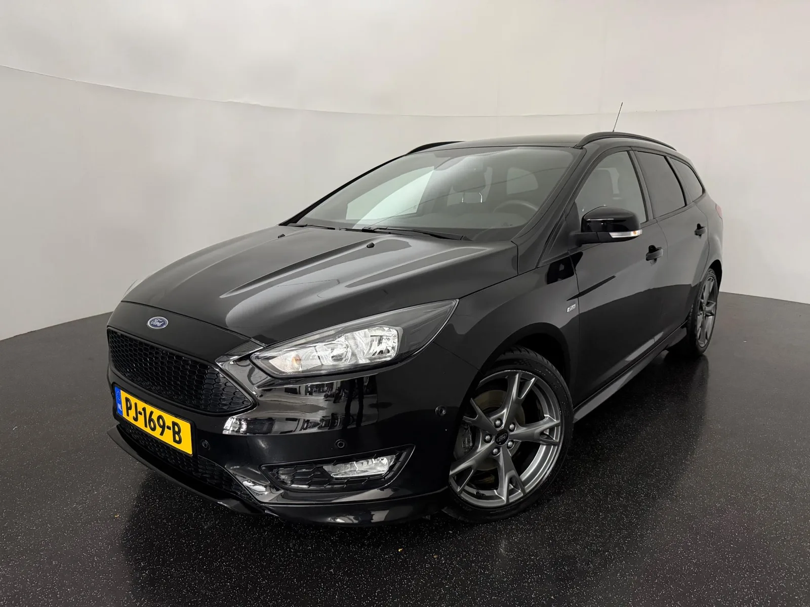 Ford Focus (2017) — foto 1