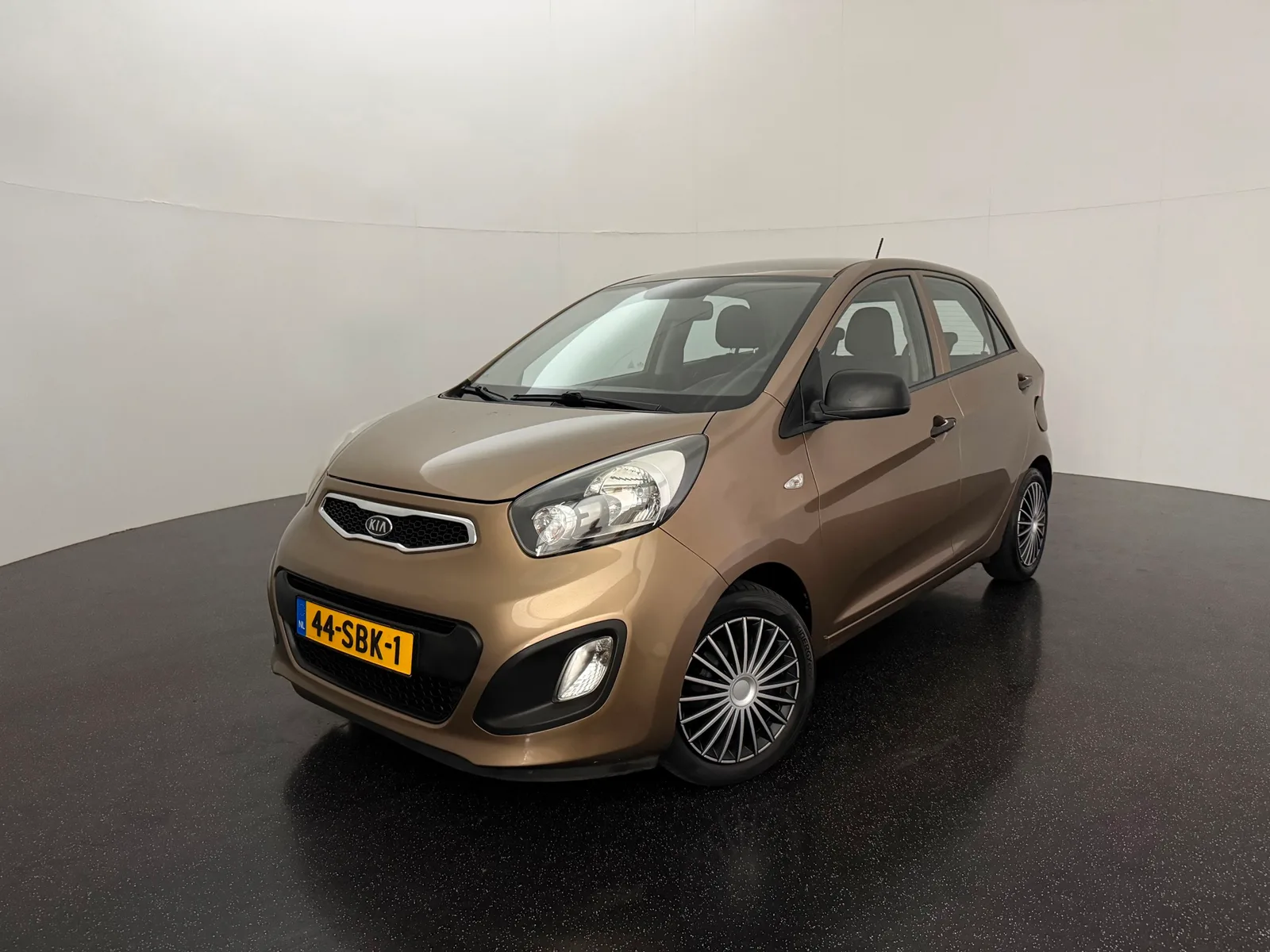 Kia Picanto (2011) — foto 1