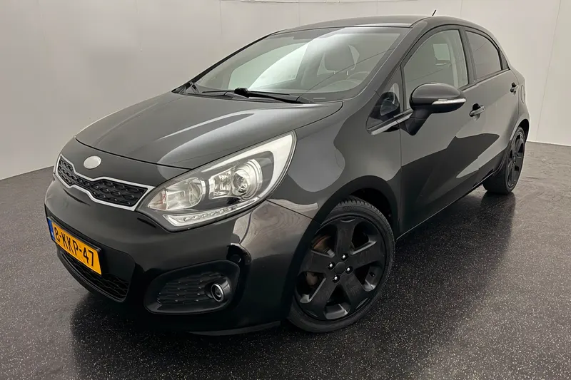 Kia Rio (2013)