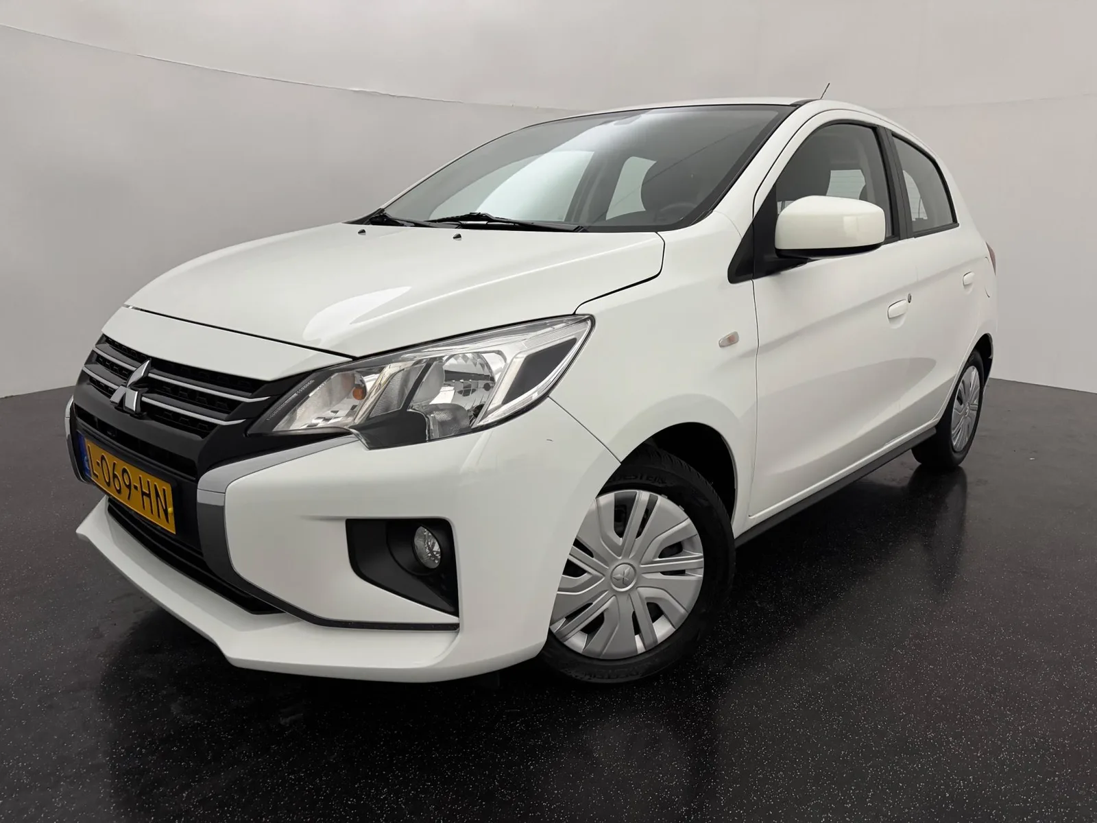 Mitsubishi Space Star (2021) — foto 1