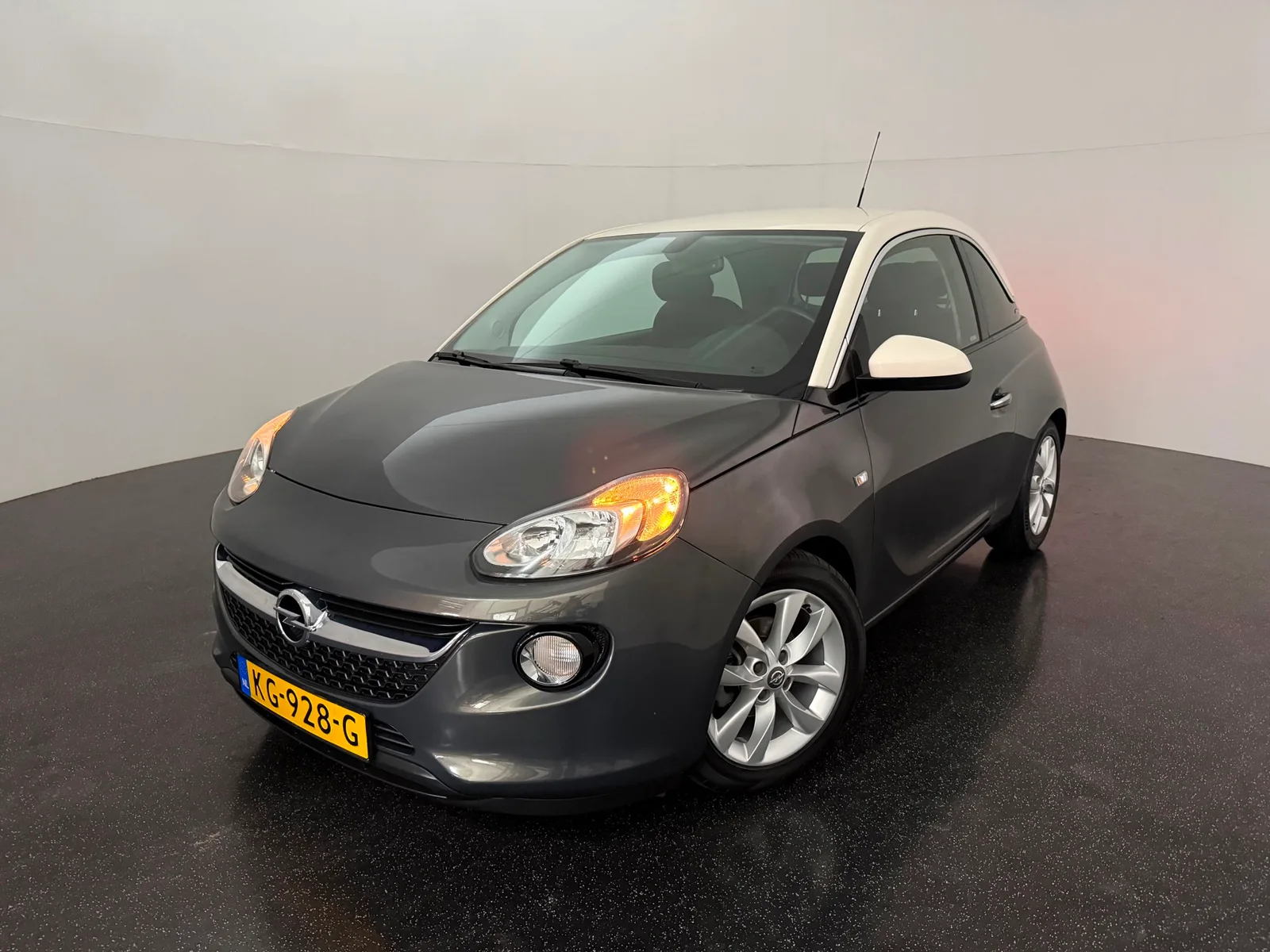 Opel Adam (2016) — foto 1
