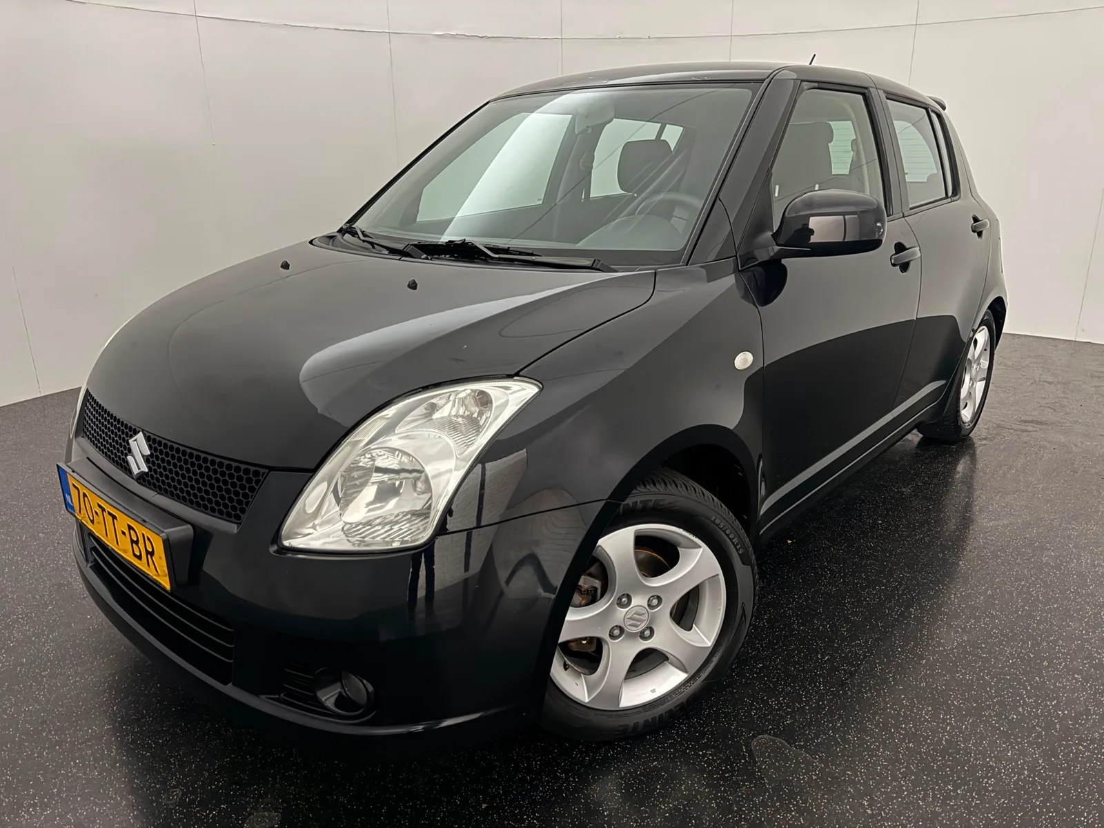 Suzuki Swift (2007) — foto 1