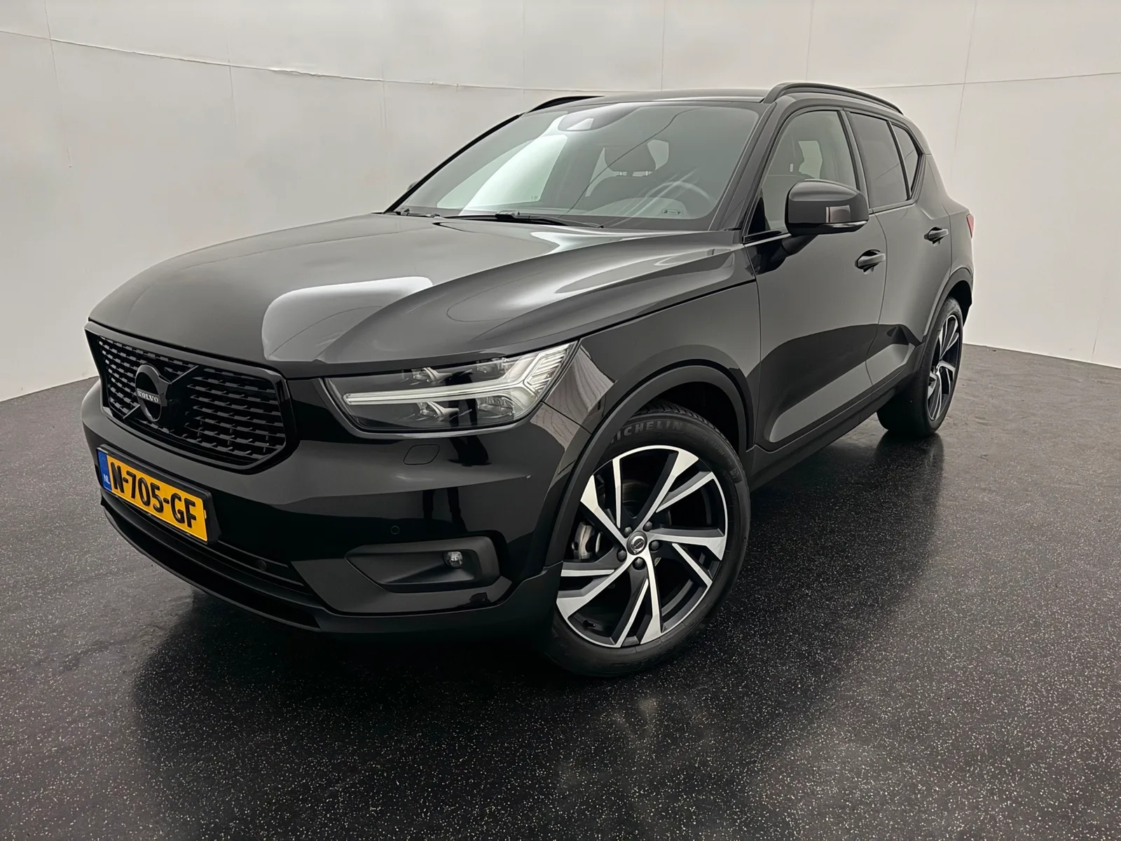 Volvo XC40 (2021) — foto 1