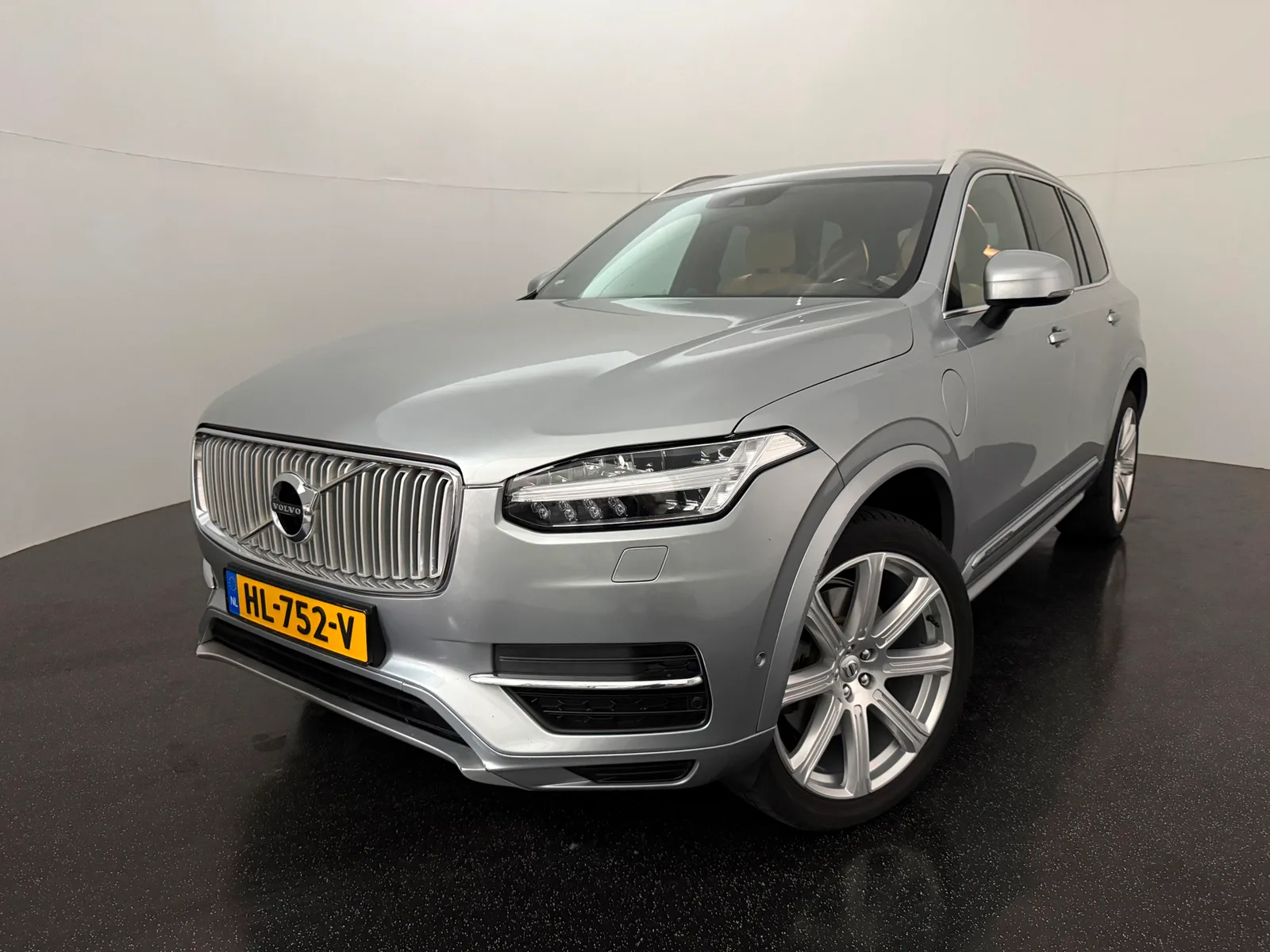 Volvo XC90 (2015) — foto 1