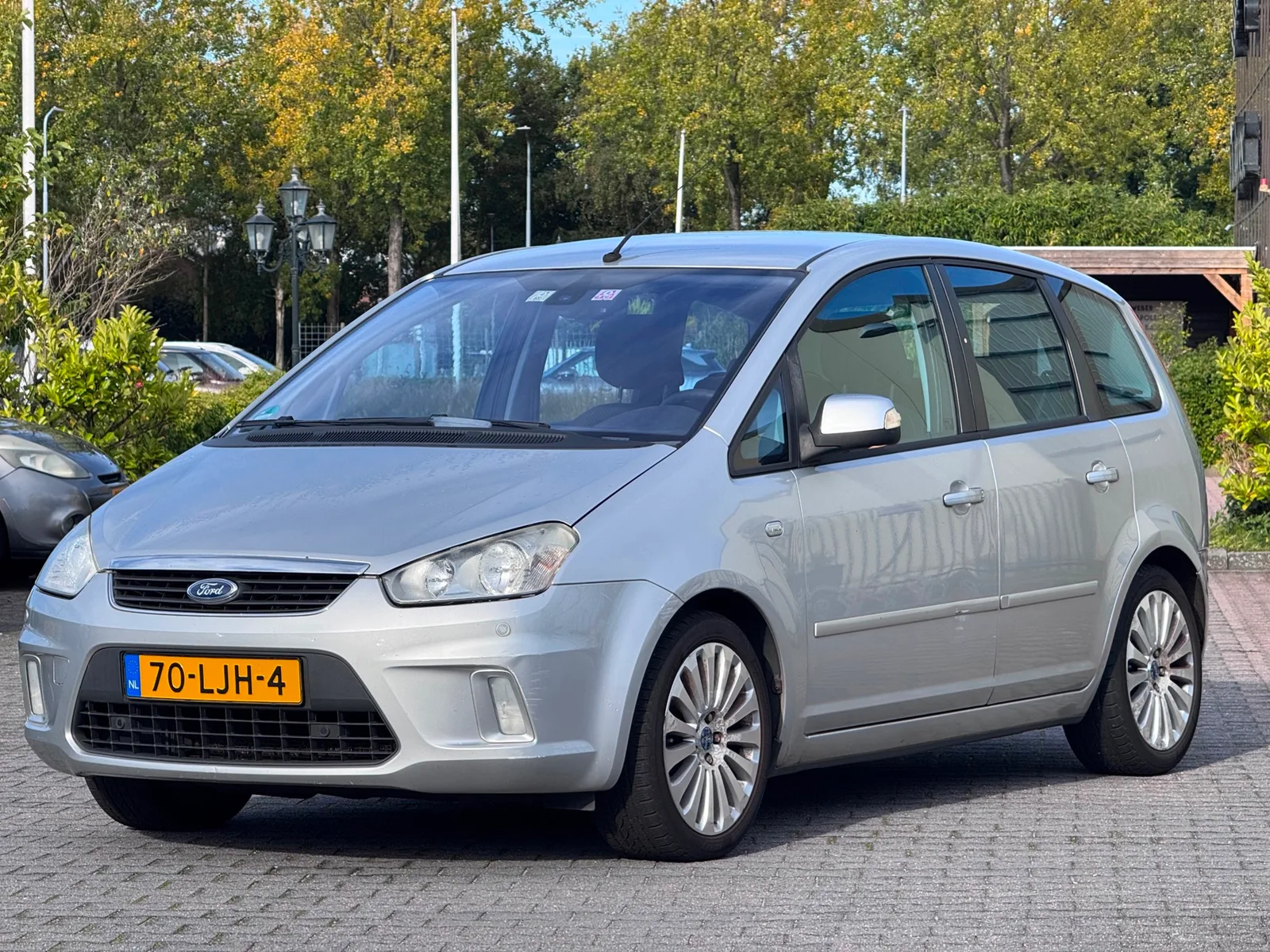 Ford C-Max (2010) — foto 1