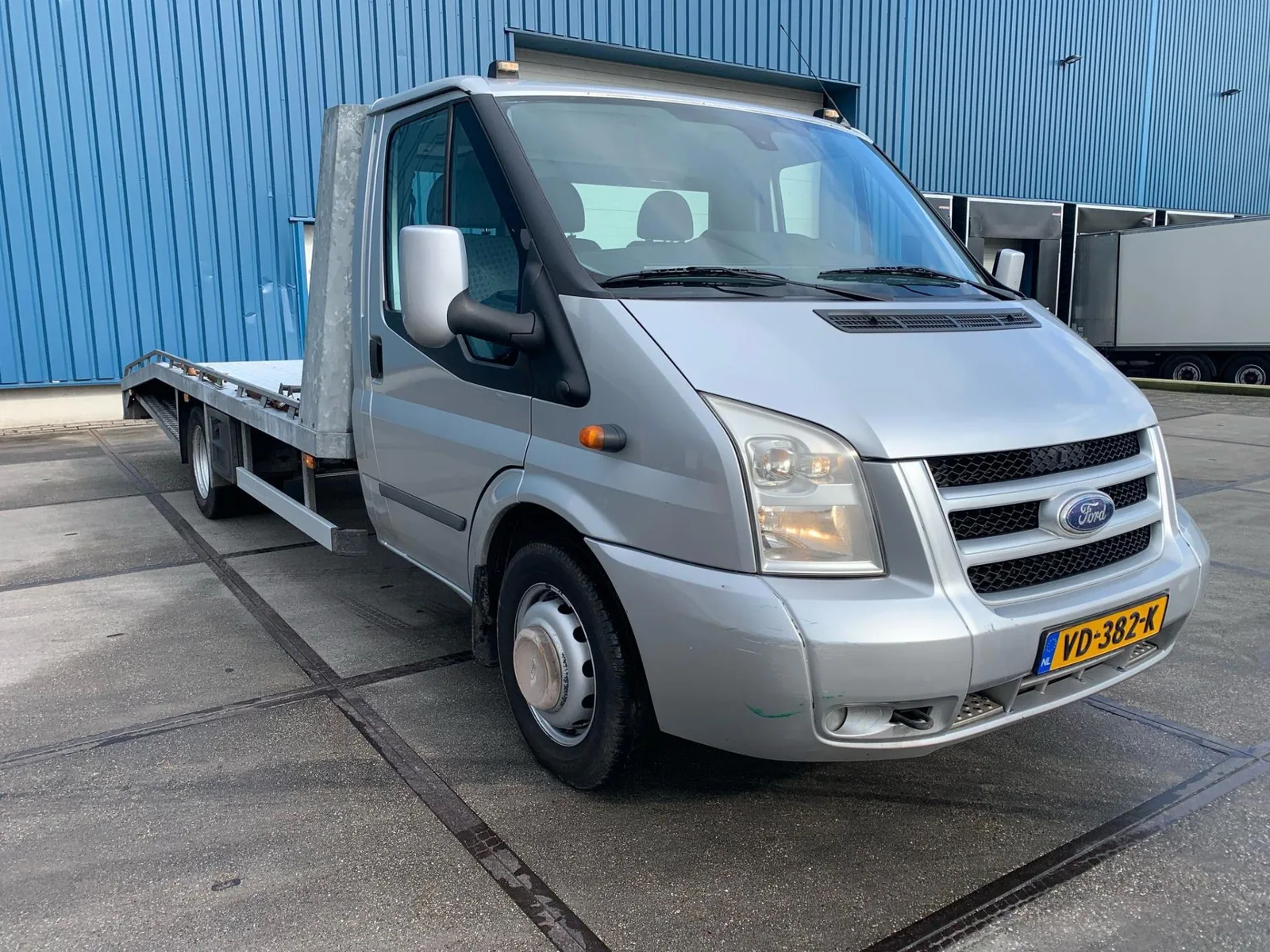 Ford Transit (2010) — foto 1