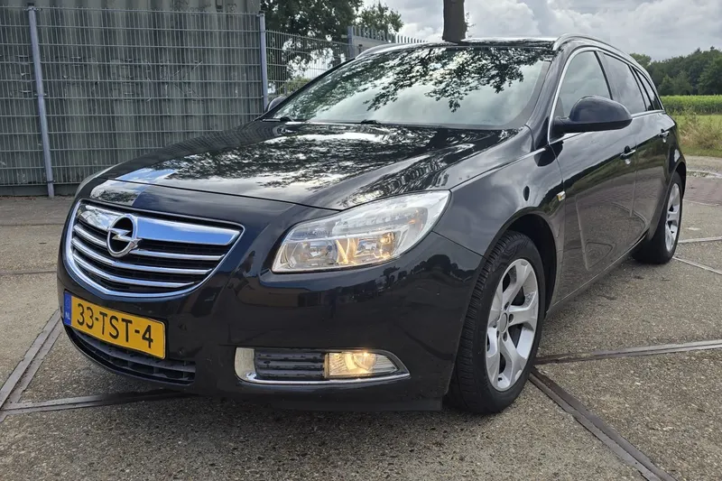 Opel Insignia Sports Tourer (2012)