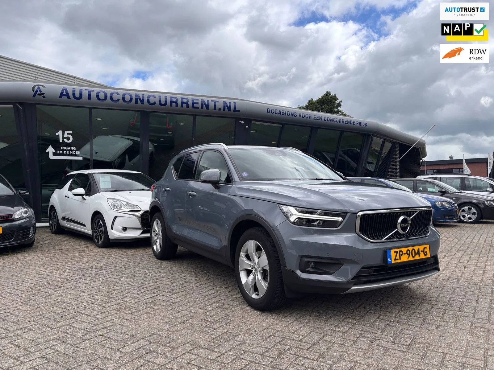 Volvo XC40 (2019) — foto 1