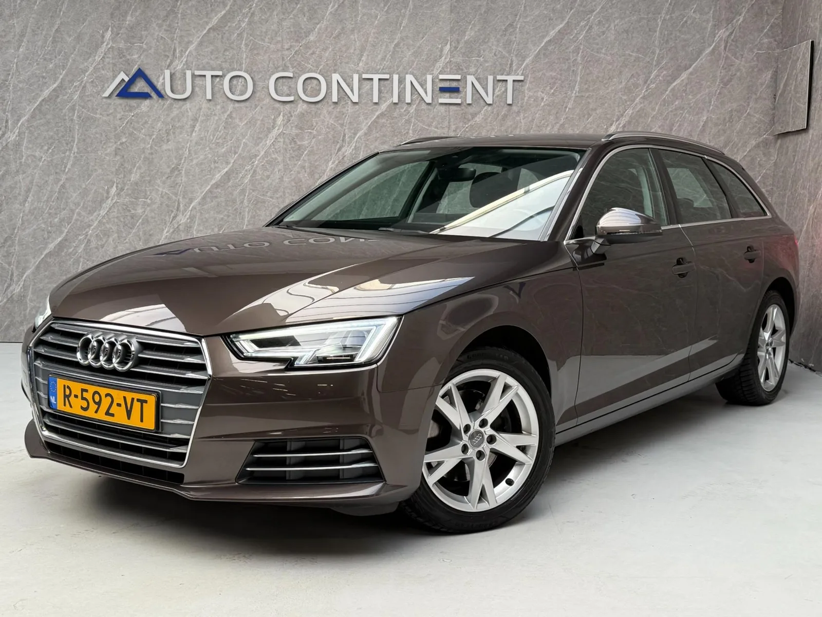 Audi A4 (2017) — foto 1