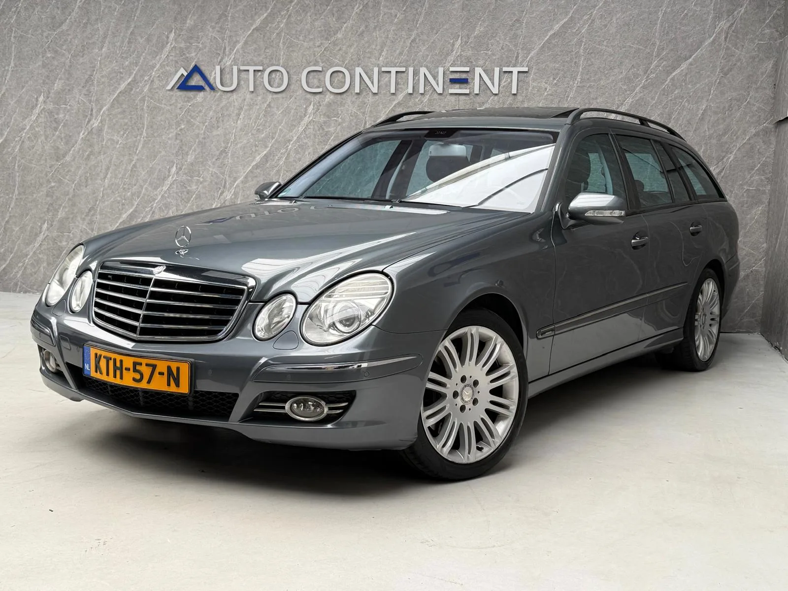 Mercedes-Benz E-Klasse (2008) — foto 1