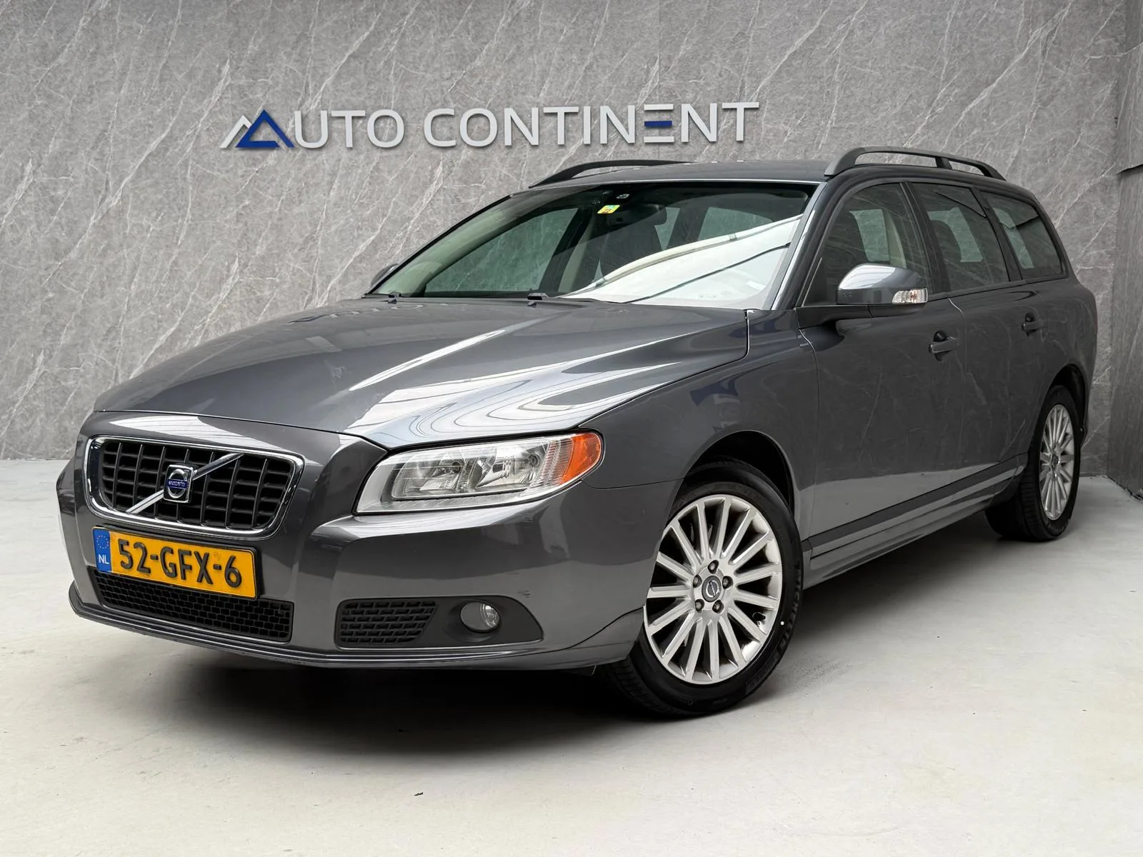 Volvo V70 (2008) — foto 1