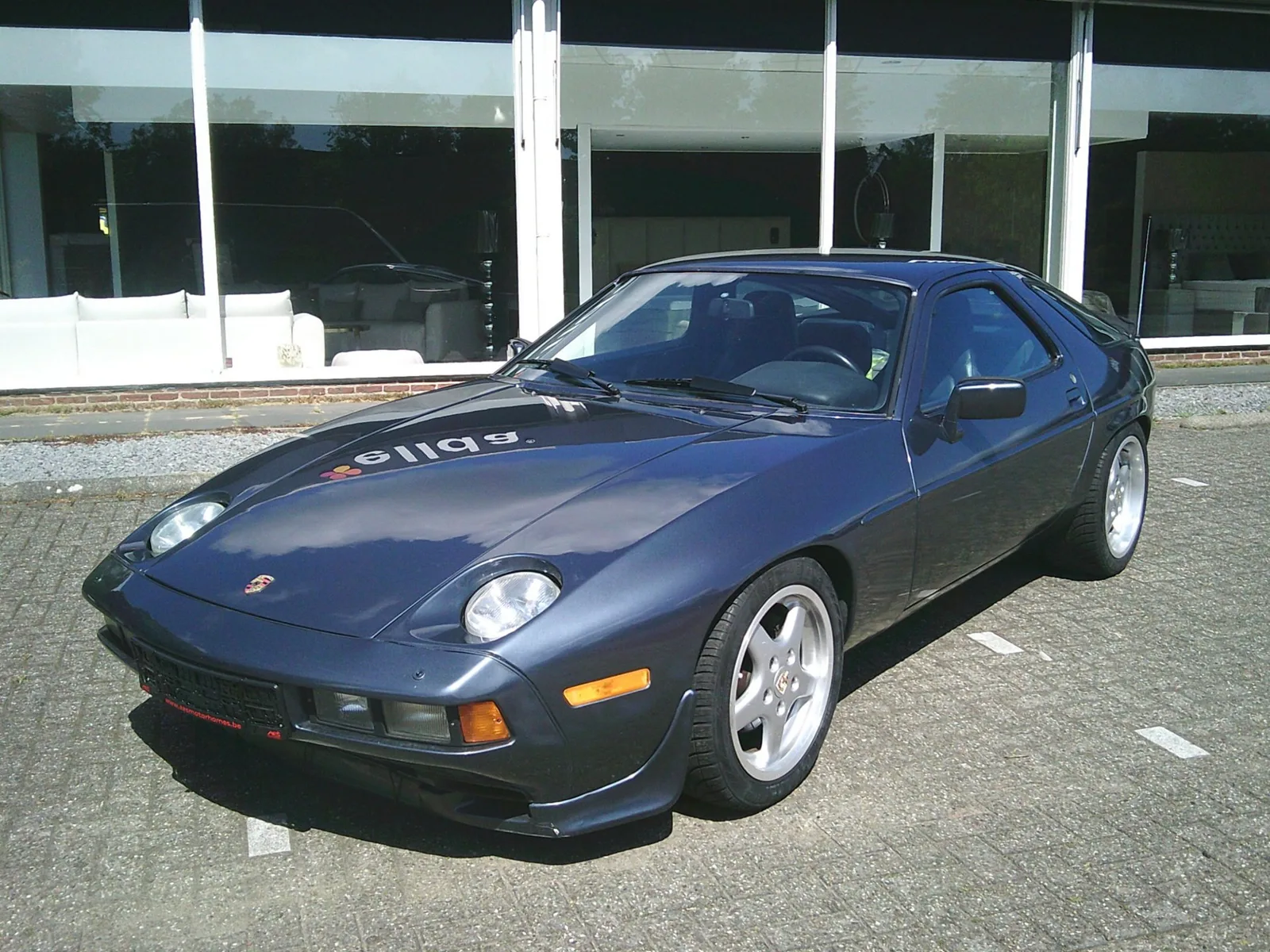 Porsche 928 (1983) — foto 1