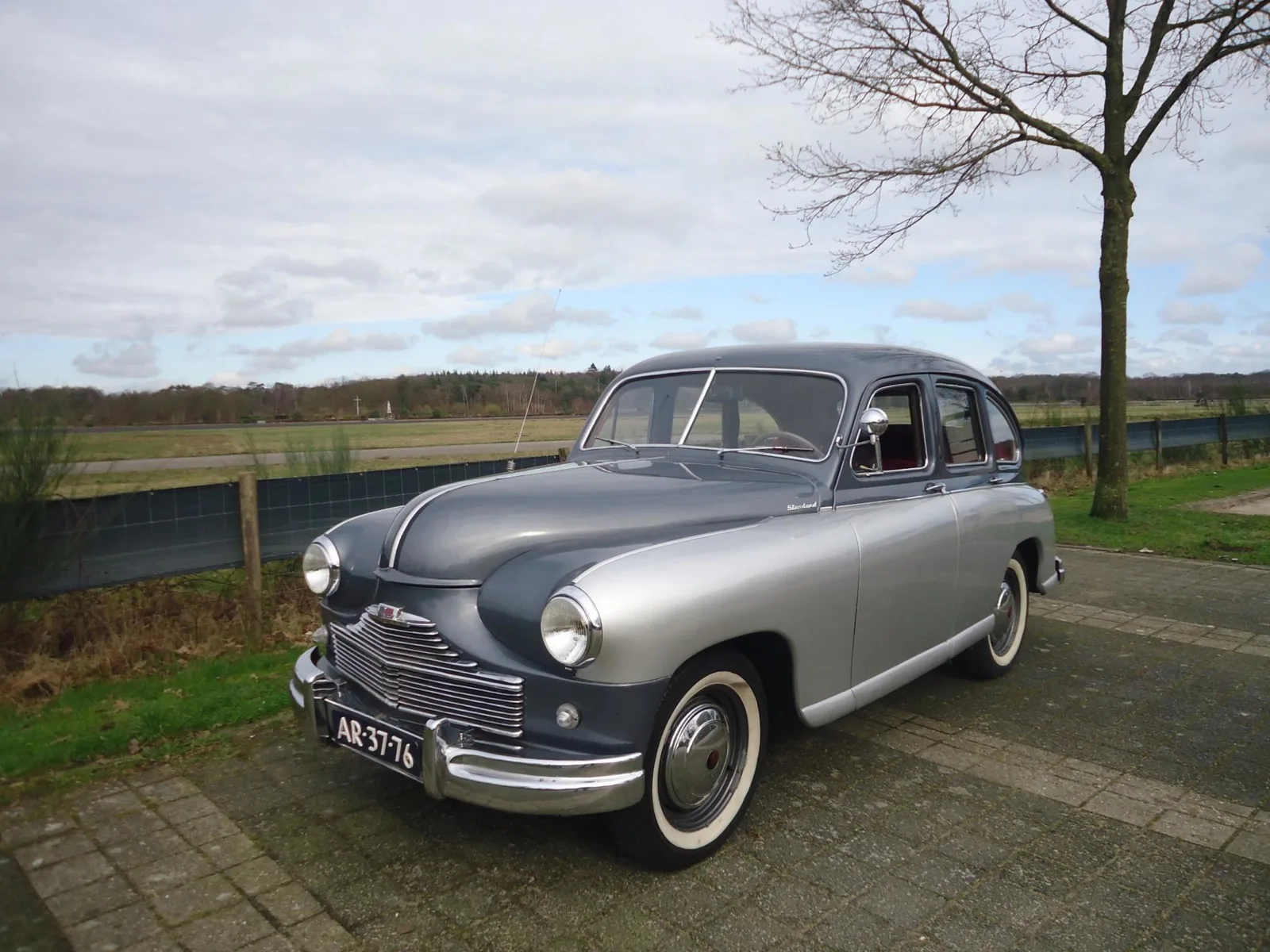 Standard Vanguard (1946) — foto 1