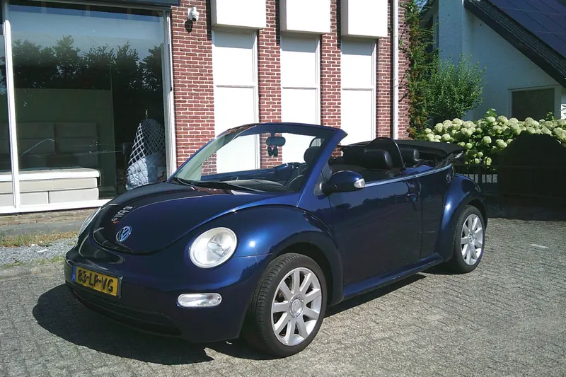 Volkswagen New Beetle (2003)