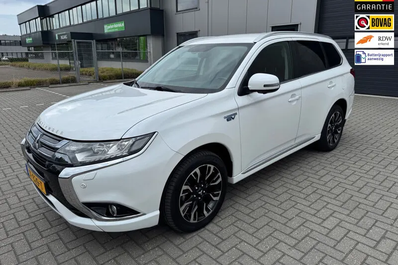 Mitsubishi Outlander (2015)
