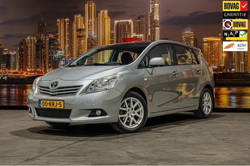 Toyota Verso (2011)