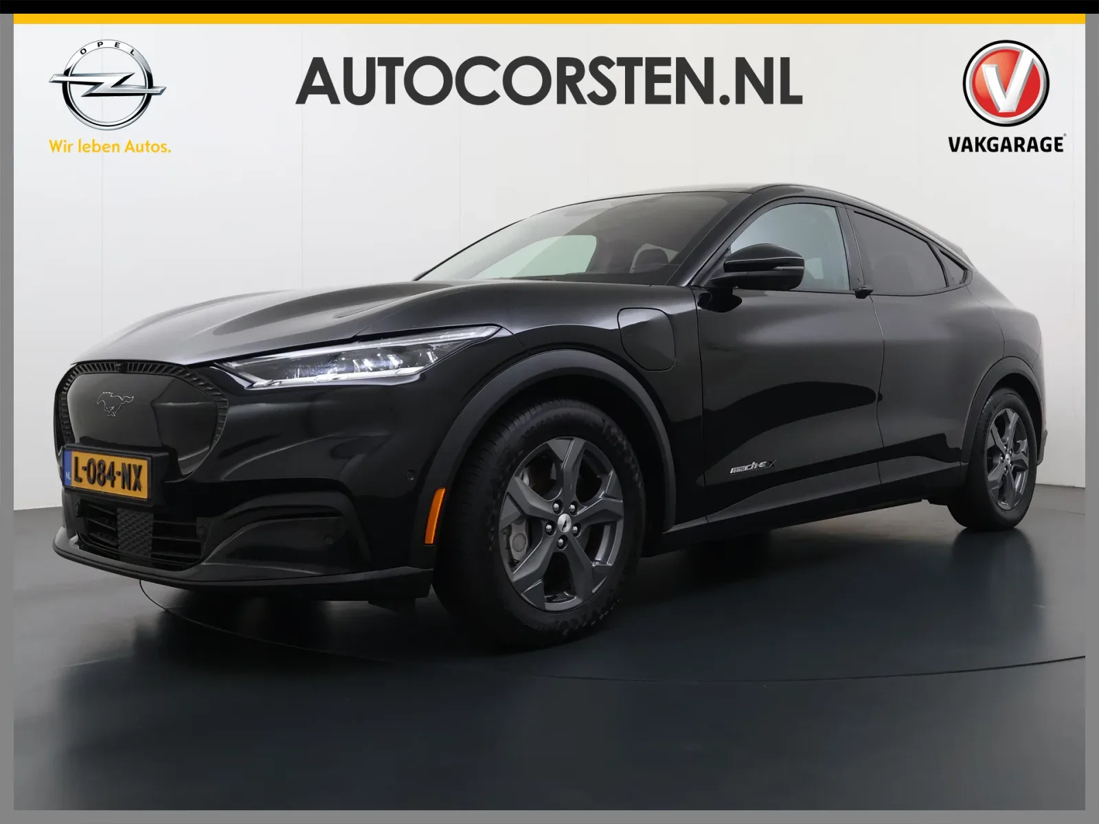 Ford Mustang Mach-E (2021) — foto 1