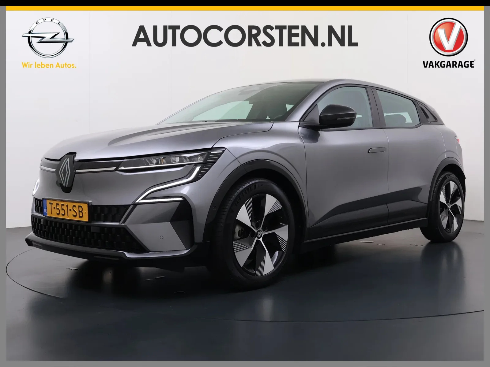 Renault Mégane E-Tech (2023) — foto 1