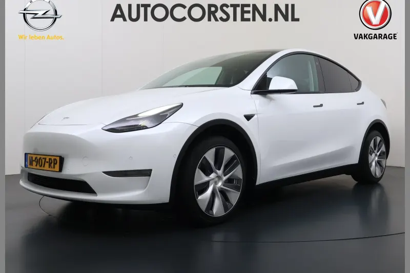 Tesla Model Y (2021)