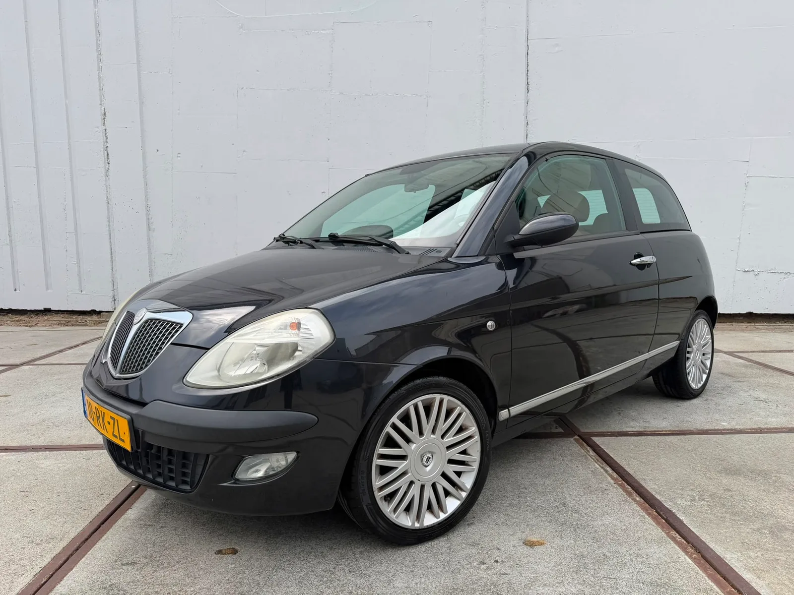 Lancia Ypsilon (2005) — foto 1