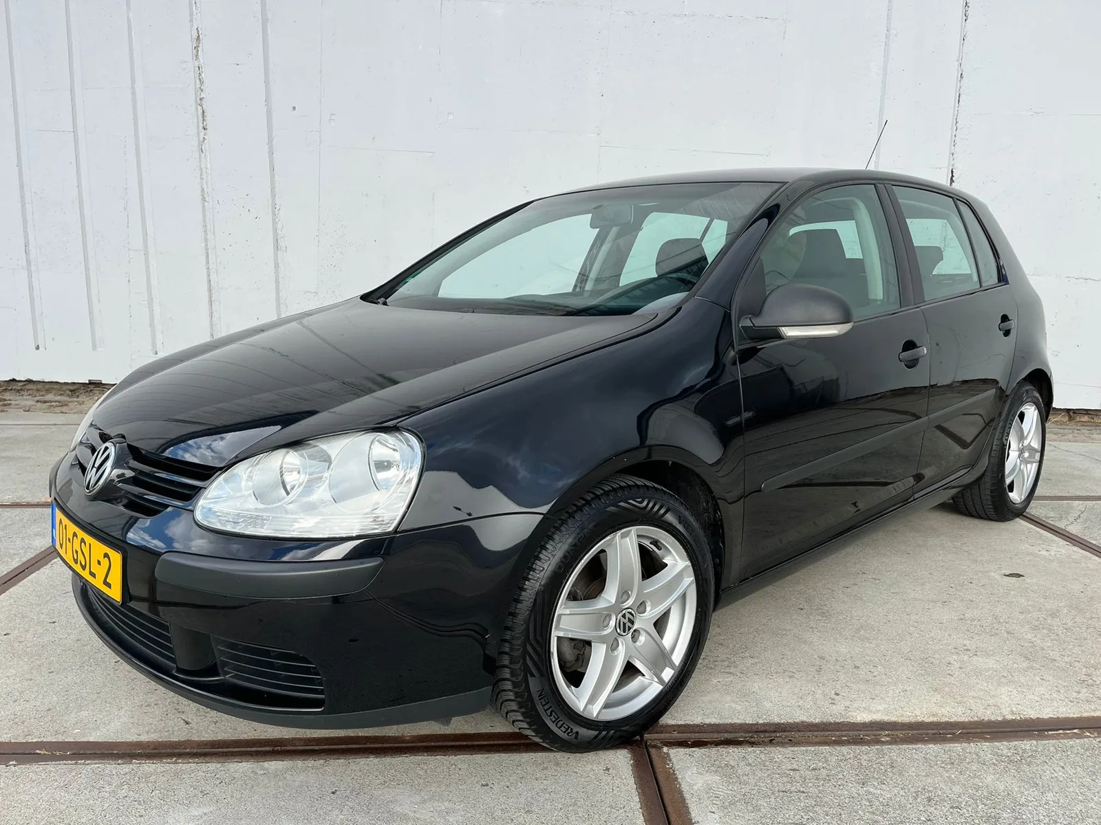 Volkswagen Golf (2008) — foto 1