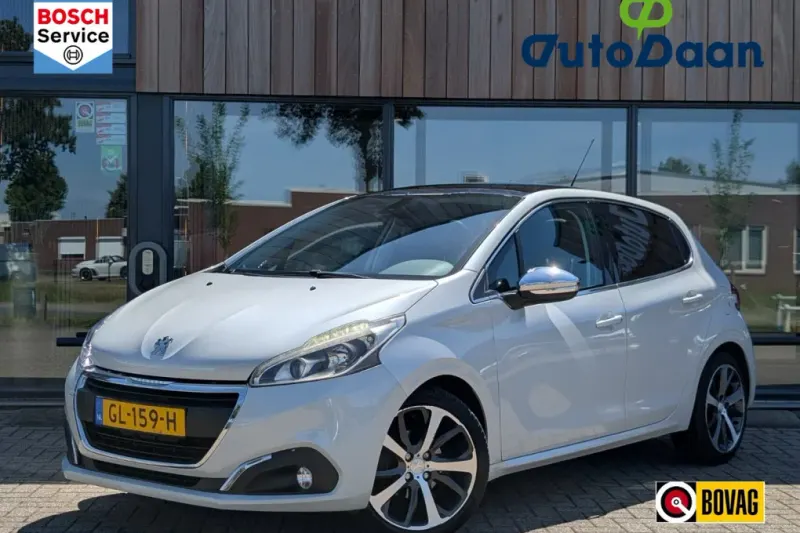Peugeot 208 (2015)