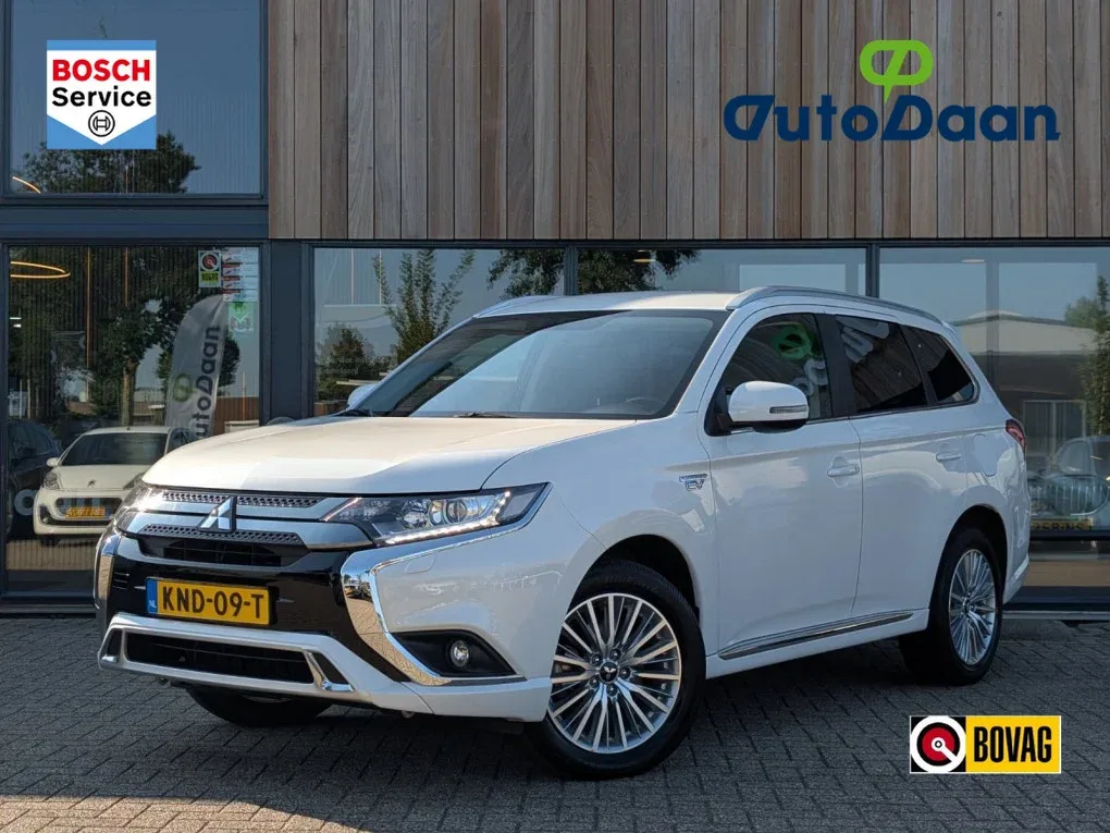 Mitsubishi Outlander (2020) — foto 1