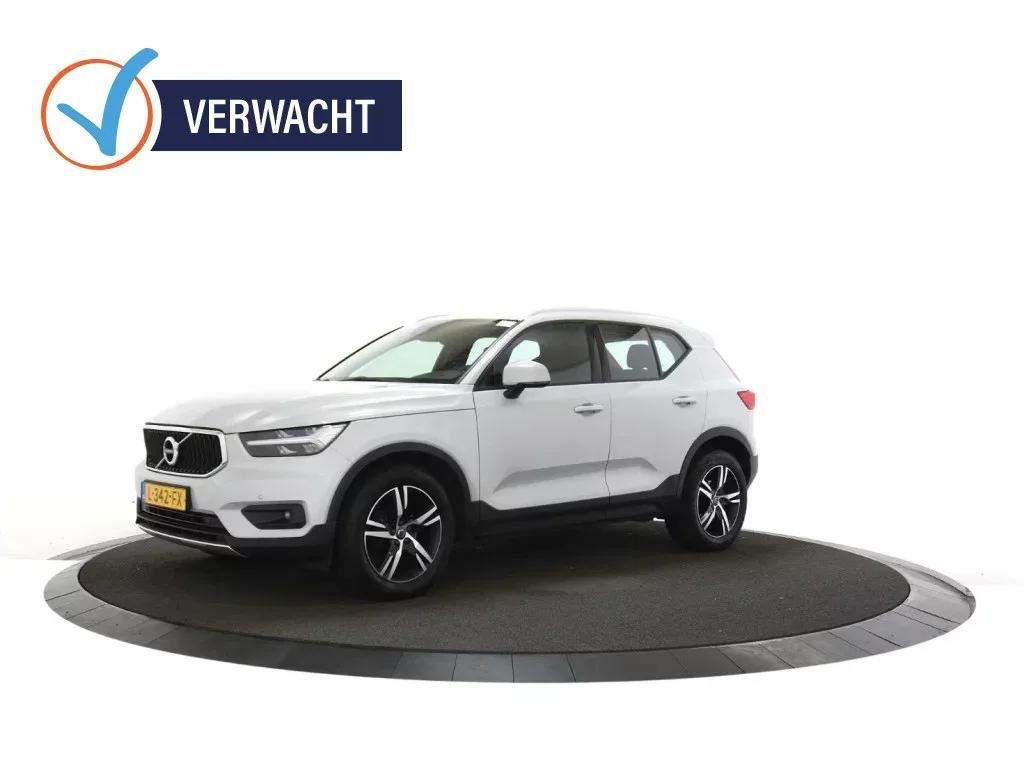 Volvo XC40 (2021) — foto 1