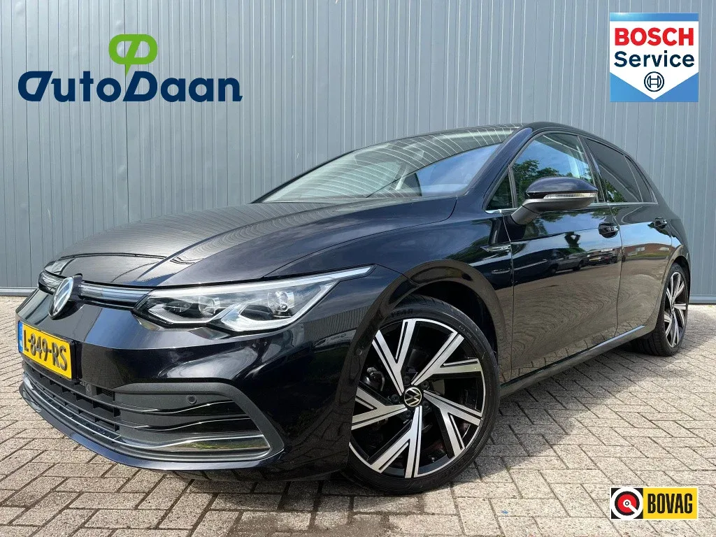 Volkswagen Golf (2021) — foto 1