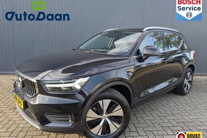 Volvo XC40 (2022)
