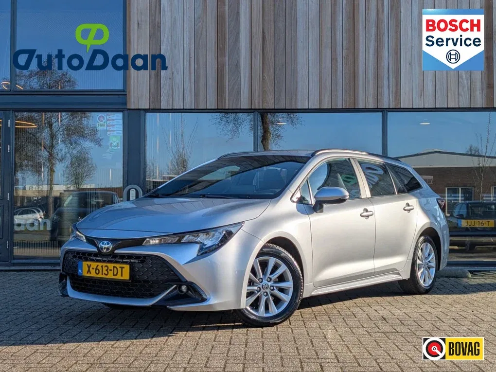 Toyota Corolla (2023) — foto 1