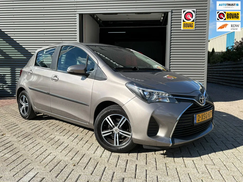 Toyota Yaris (2014) — foto 1