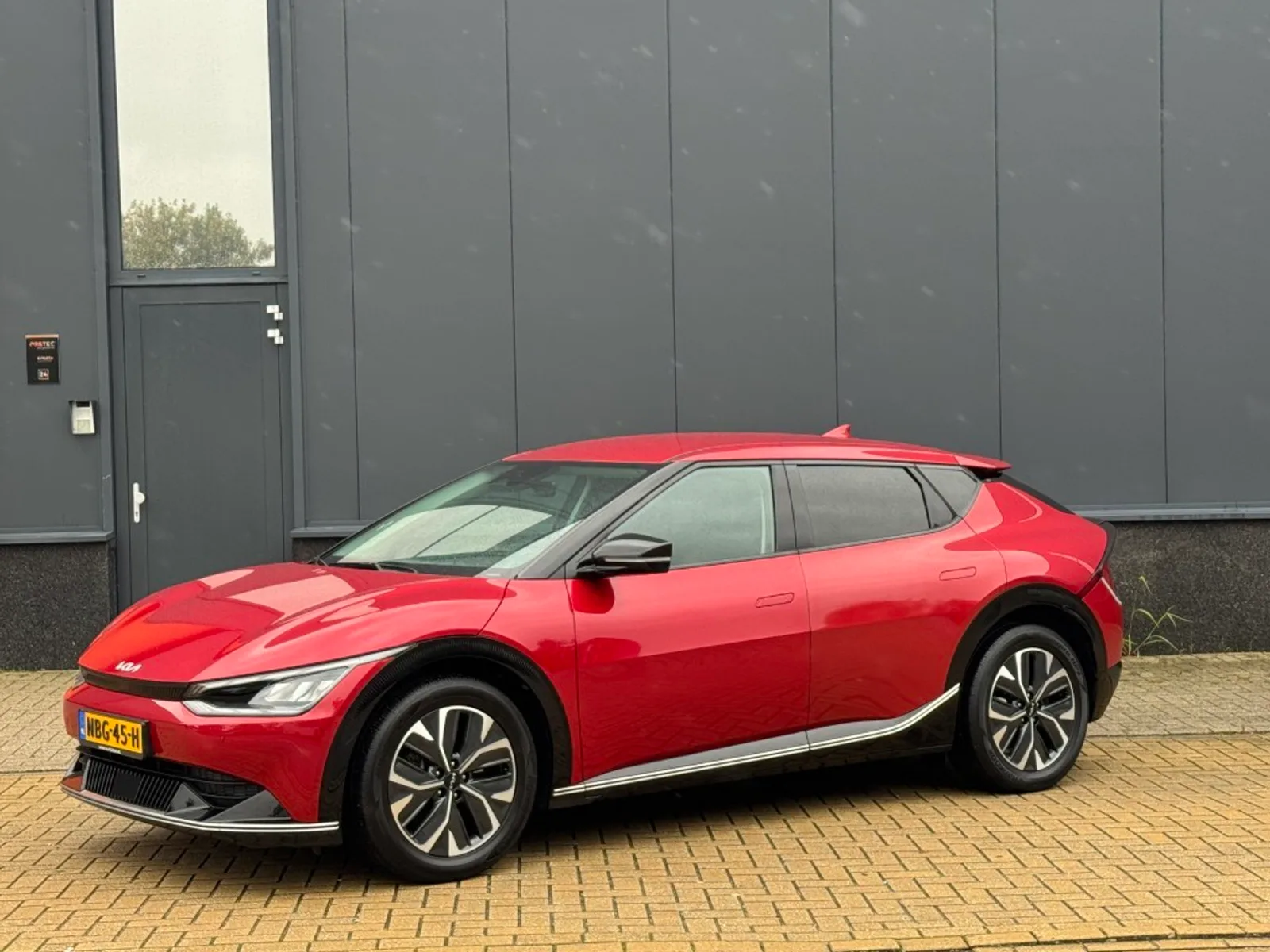 Kia EV6 (2022) — foto 1