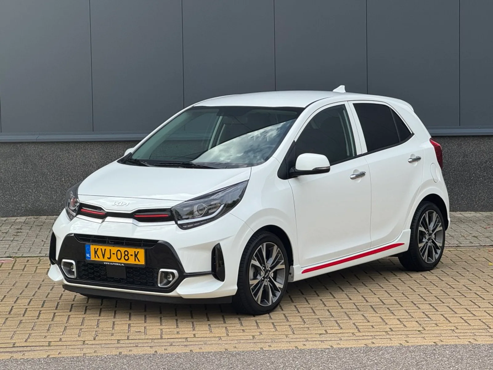 Kia Picanto (2024) — foto 1
