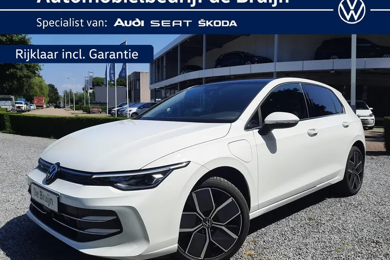 Volkswagen Golf (2025)