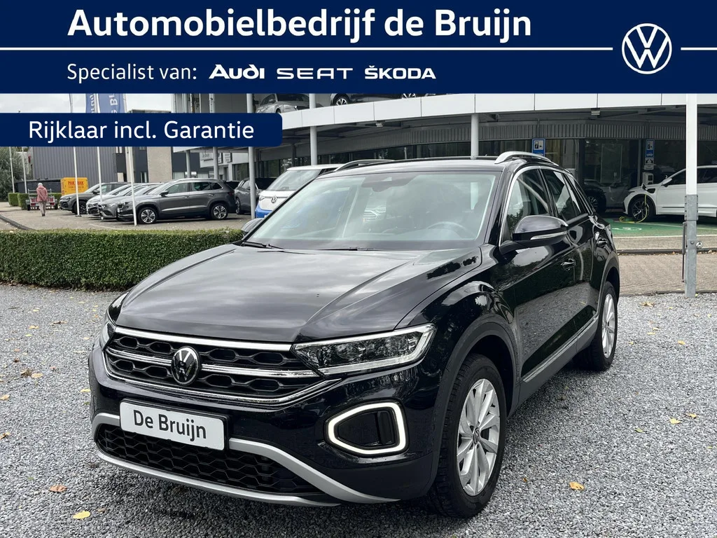 Volkswagen T-Roc (2023) — foto 1