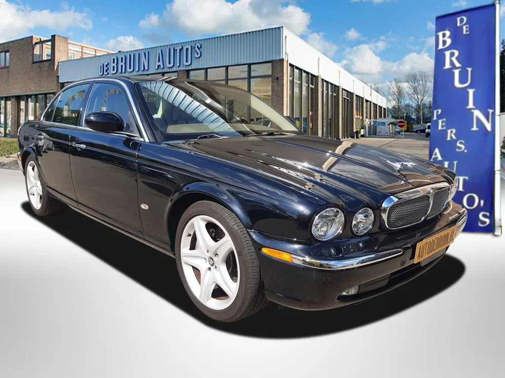 Jaguar XJ (2006) — foto 1