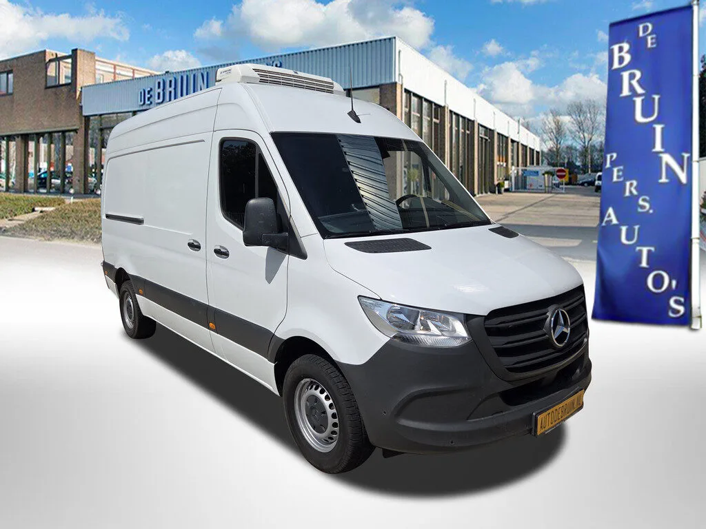 Mercedes-Benz Sprinter (2024) — foto 1