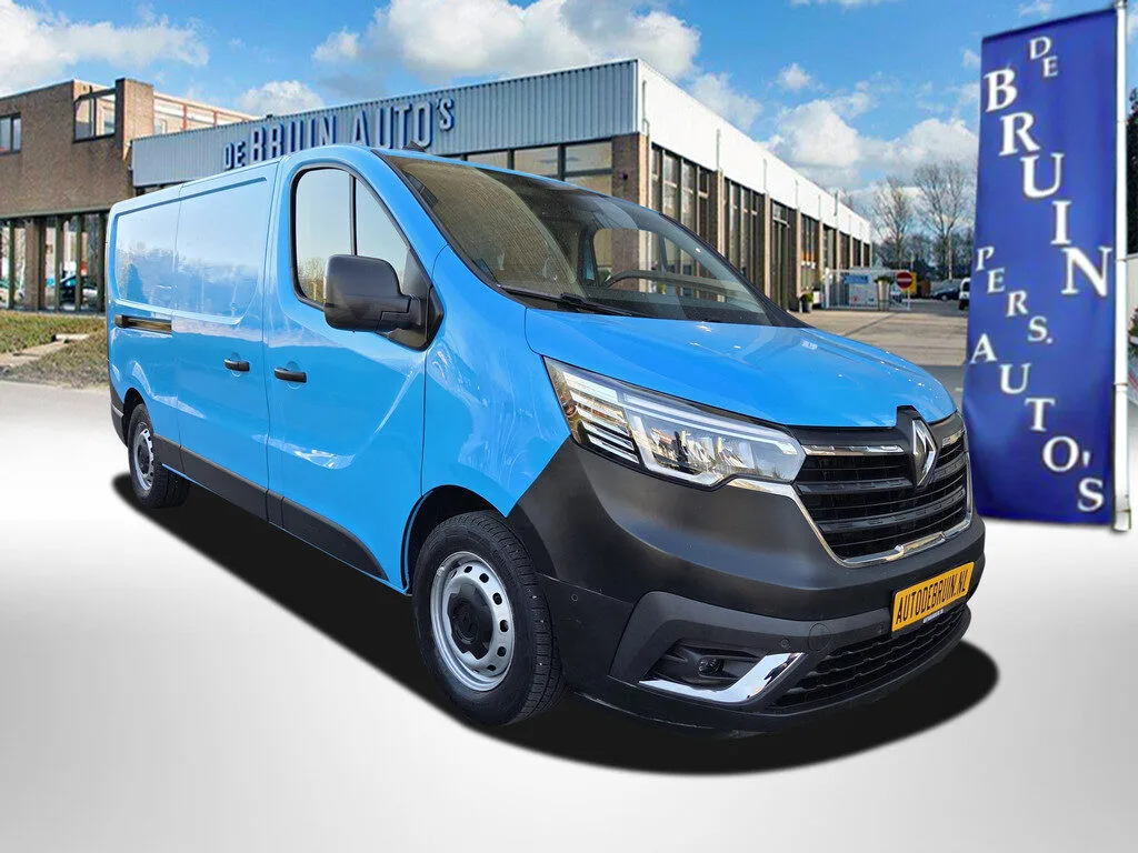 Renault Trafic (2022) — foto 1