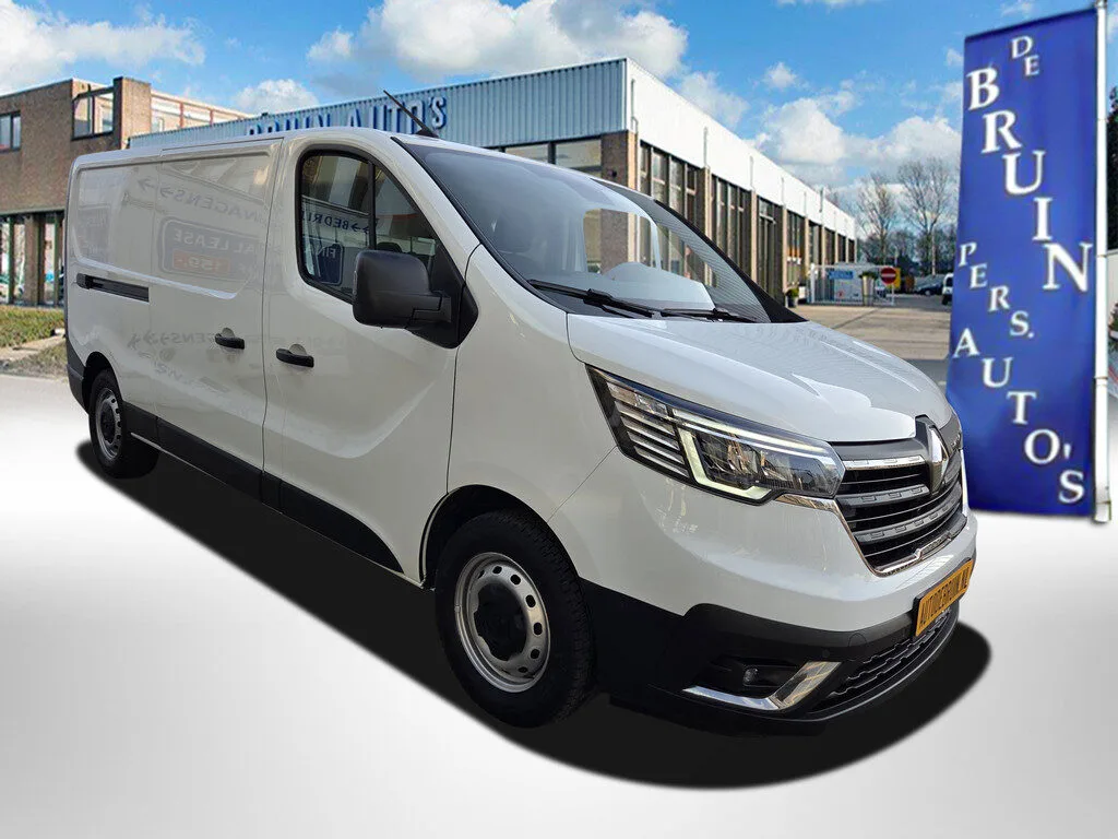Renault Trafic (2022) — foto 1