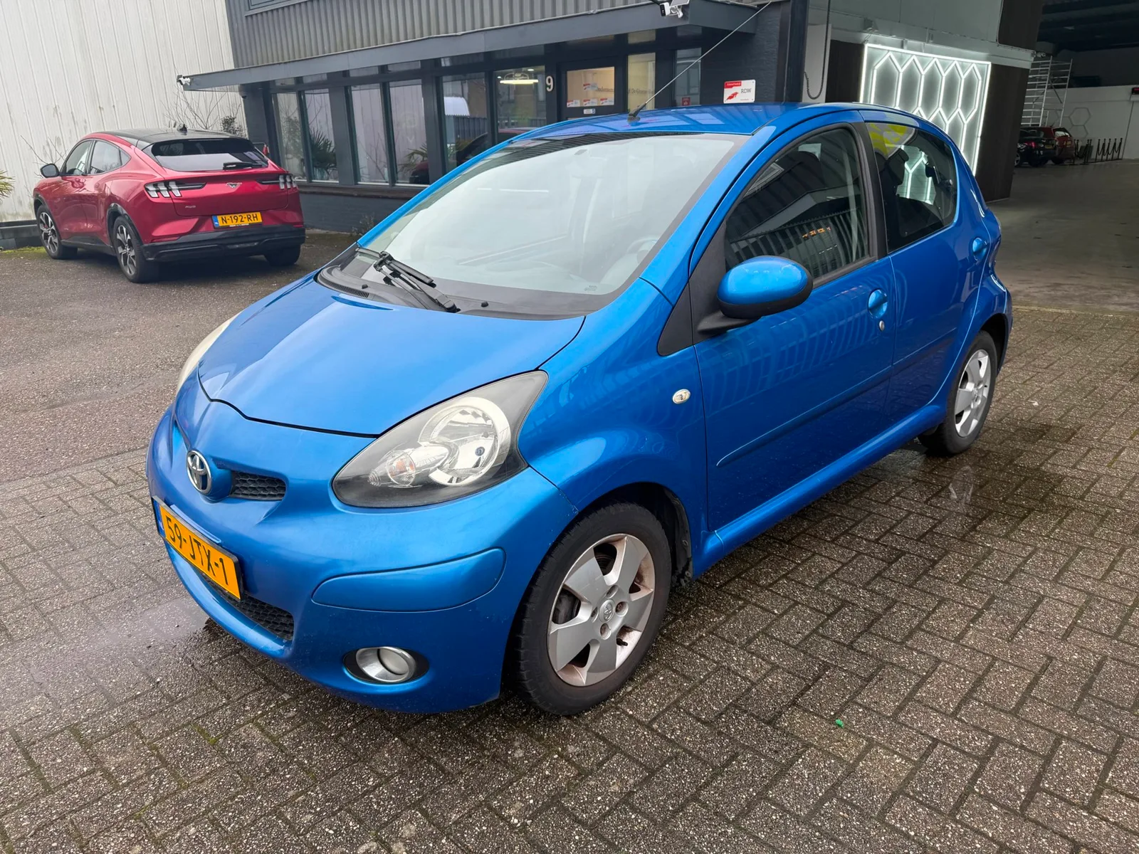 Toyota Aygo (2009) — foto 1