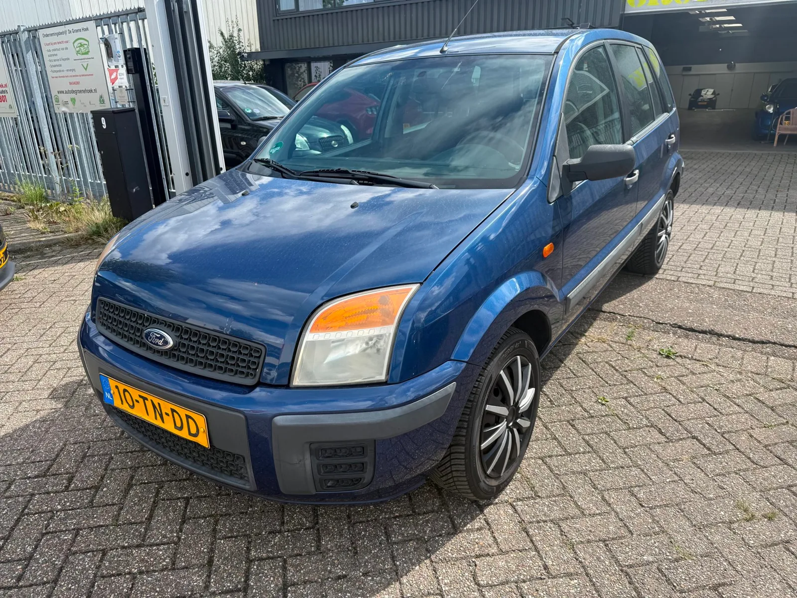 Ford Fusion (2006) — foto 1