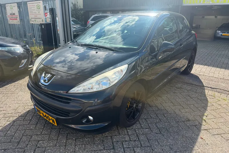 Peugeot 207 (2008)