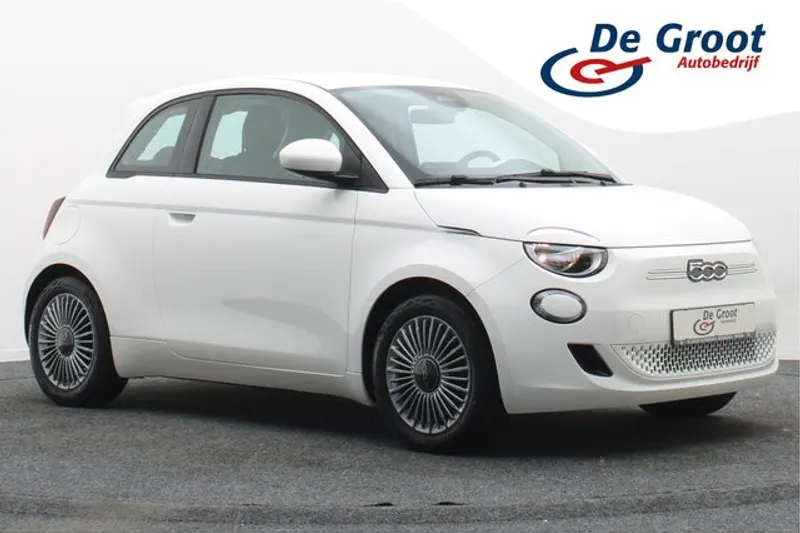 Fiat 500e (2023)