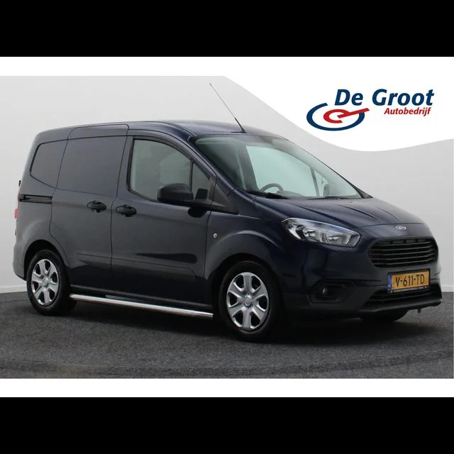 Ford Transit Courier (2018) — foto 1